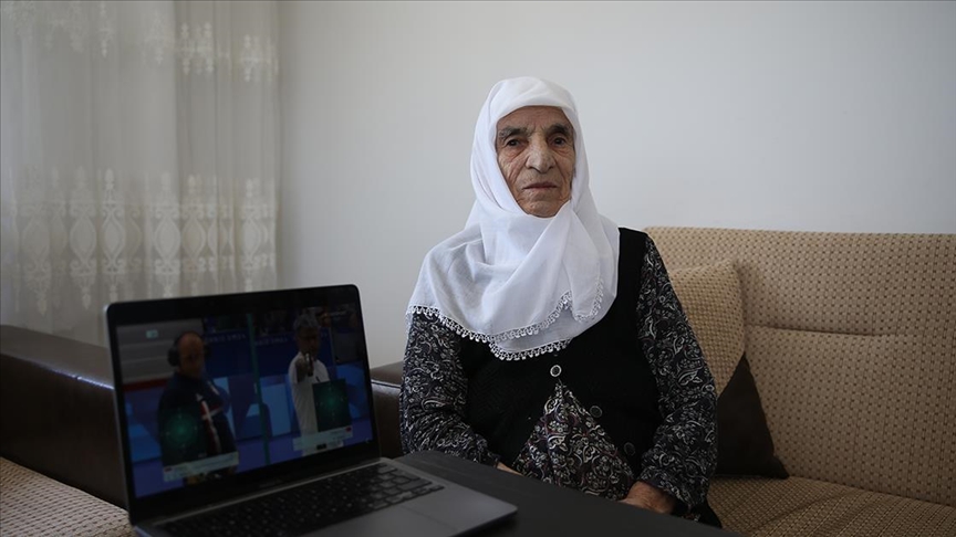 Yusuf Dikec's 90-year-old mother Hanife Dikec, Aug. 4, 2024. (AA Photo)