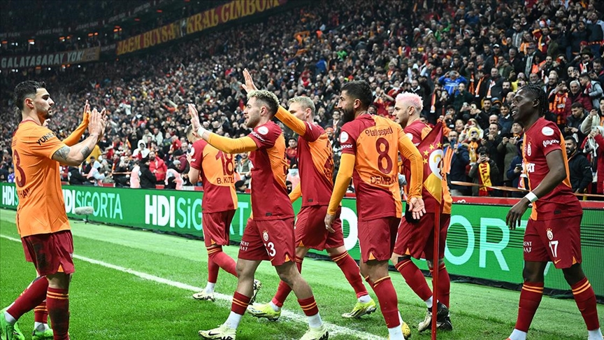 Galatasaray enters Europe