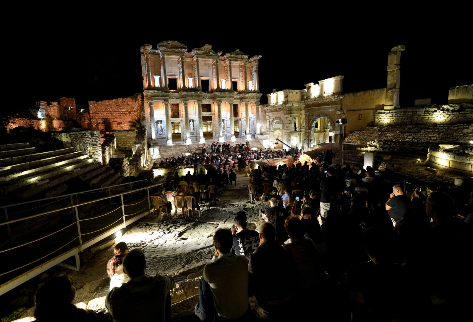 The first concert of the Night Museum Concert Series took place at the Celsus Library in the Ephesus ancient city, Türkiye, Sept. 22, 2024. (AA Photo)
