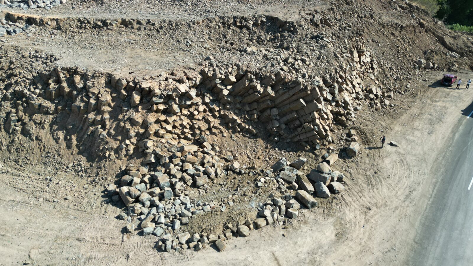 Basalt columns exposed during road works in Siverek district of Sanliurfa, Türkiye, September 3, 2024 (AA Photo)