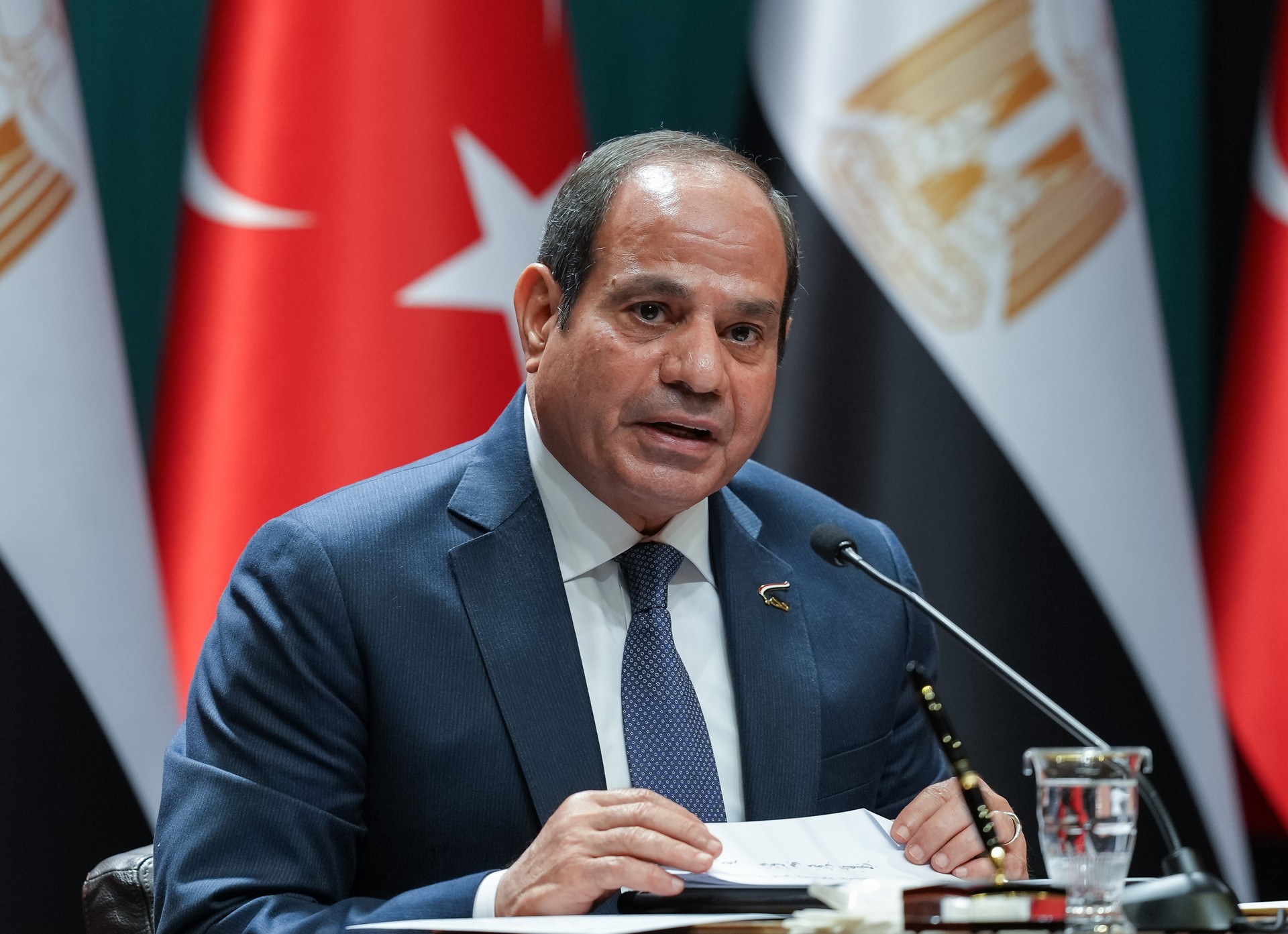 Egypt's Sissi discusses Gaza cease-fire implementation with EU commissioner