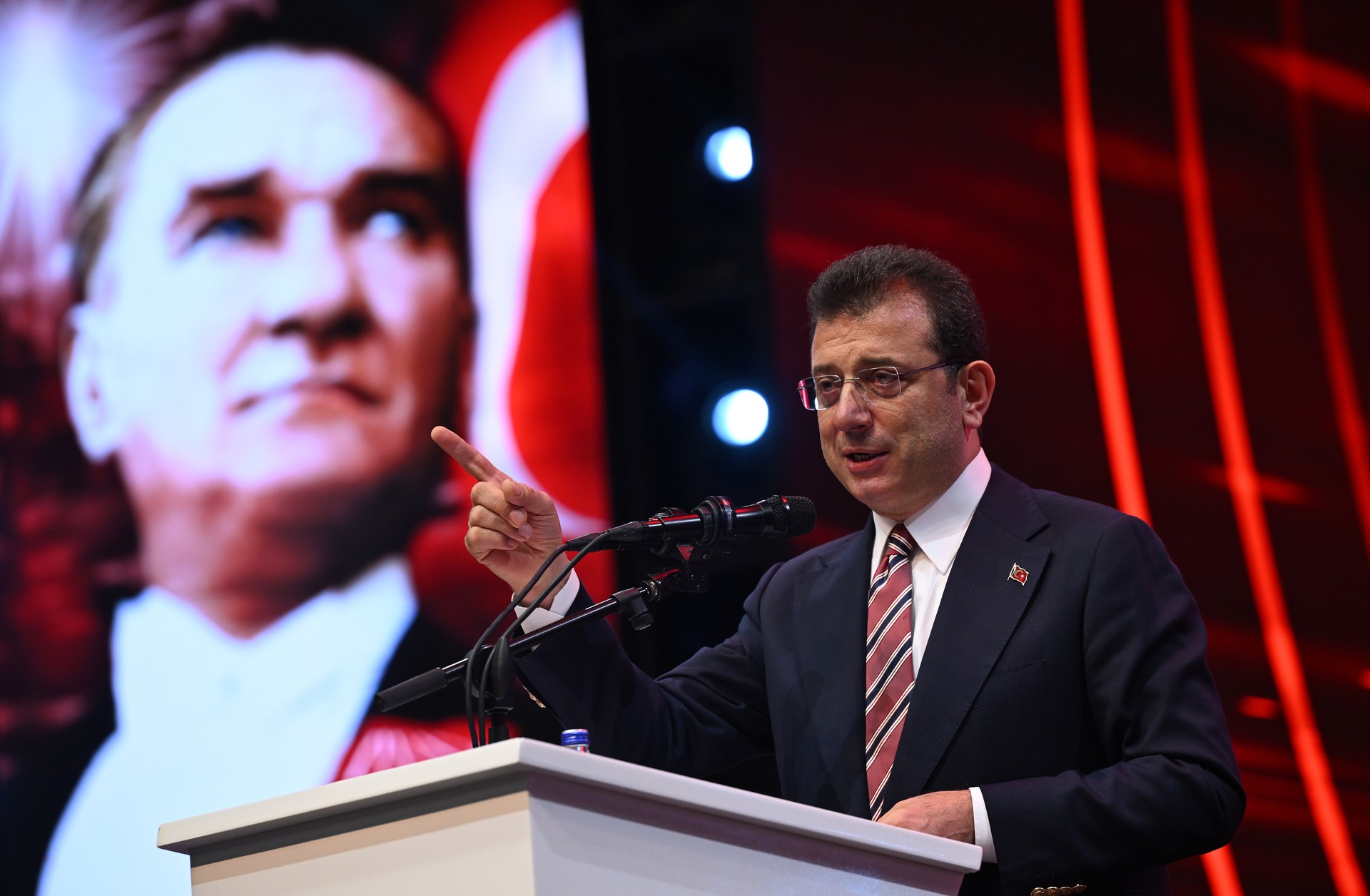 Investigation into Istanbul Mayor Imamoglu alleged fake diploma uncovers new details