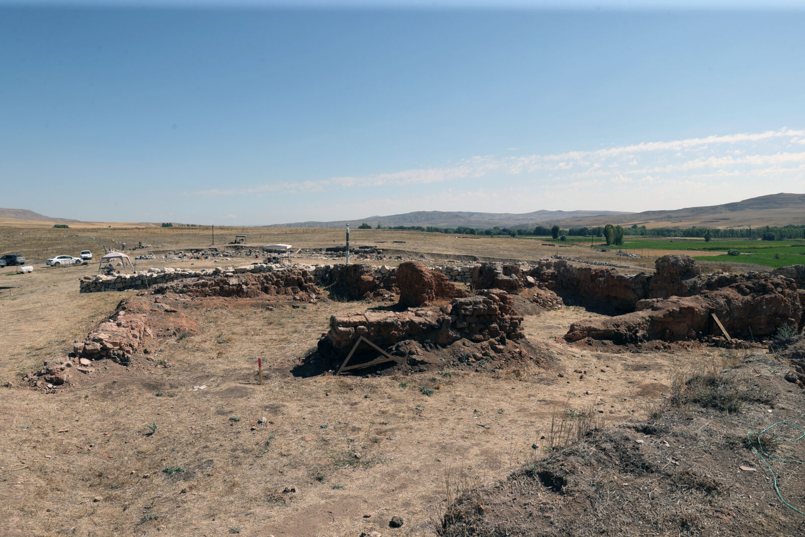 Excavations in the Hittite city of Kayalipinar, formerly known as “Samuha”, located in the Yildizeli district of Sivas province, yielded traces of hand printing and plastering, which are estimated to be 3,900 years old, Türkiye, Sept. 16, 2024. (AA Photo)