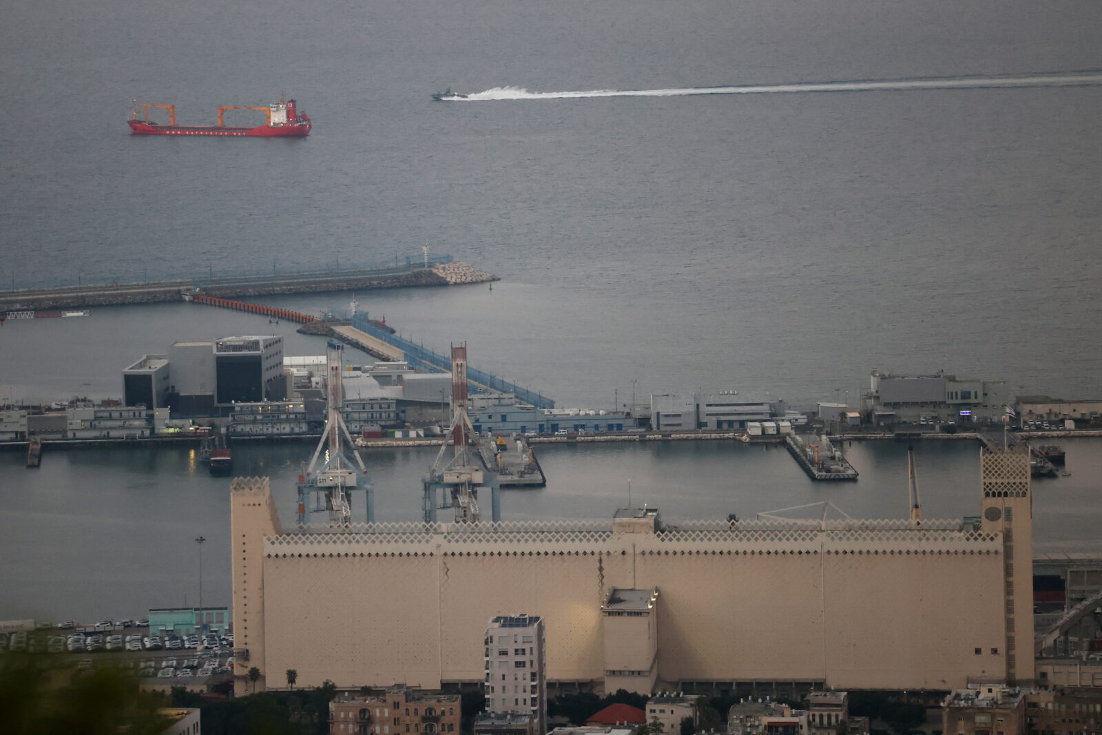 EU warns airlines to avoid Lebanese, Israeli airspace as military conflict intensifies