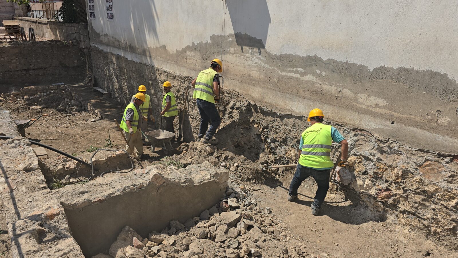 During the restoration of the Gok Madrasa in Tokat, 6 storage fars from the Early Ottoman period were unearthed, Türkiye, September 15, 2024 (IHA Photo)