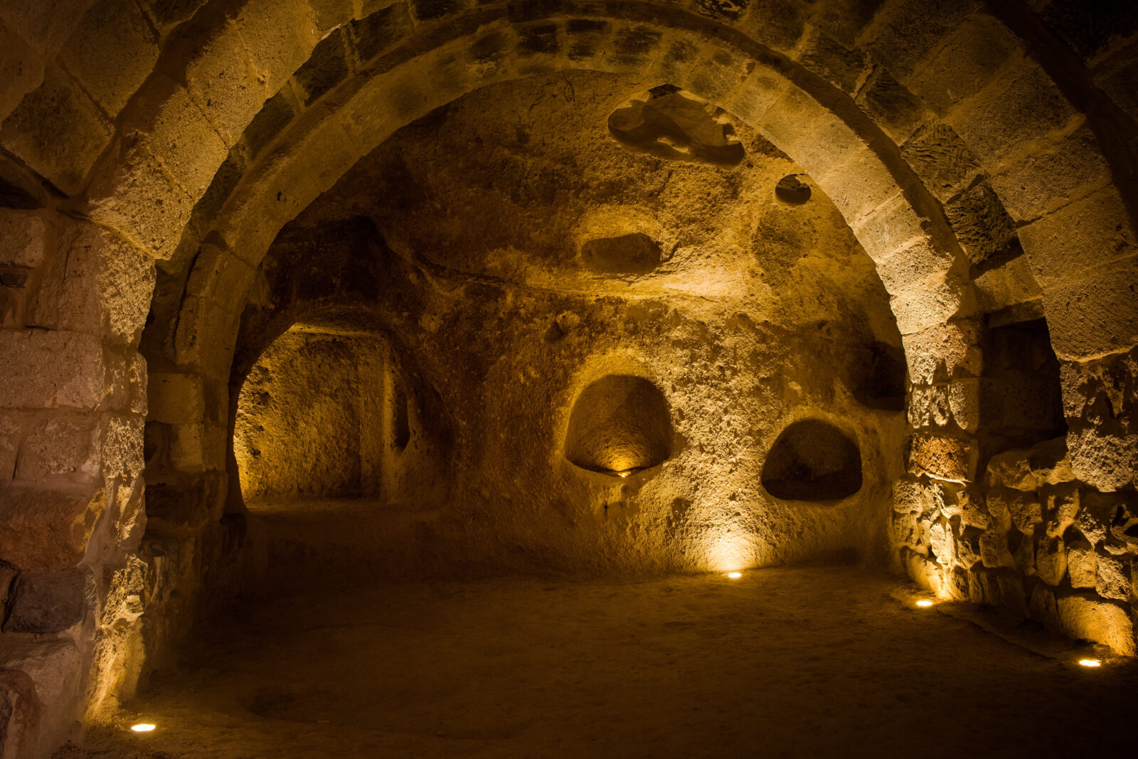 ?Cappadocia’s Uchisar Castle: The ugliest, most eccentric castle in Türkiye