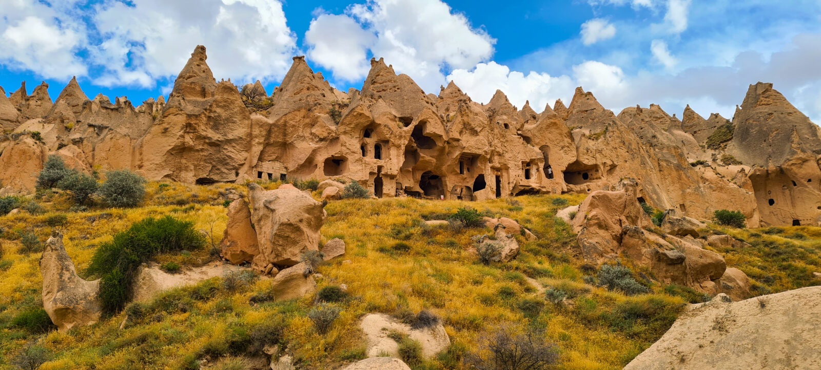 ?Cappadocia’s Uchisar Castle: The ugliest, most eccentric castle in Türkiye