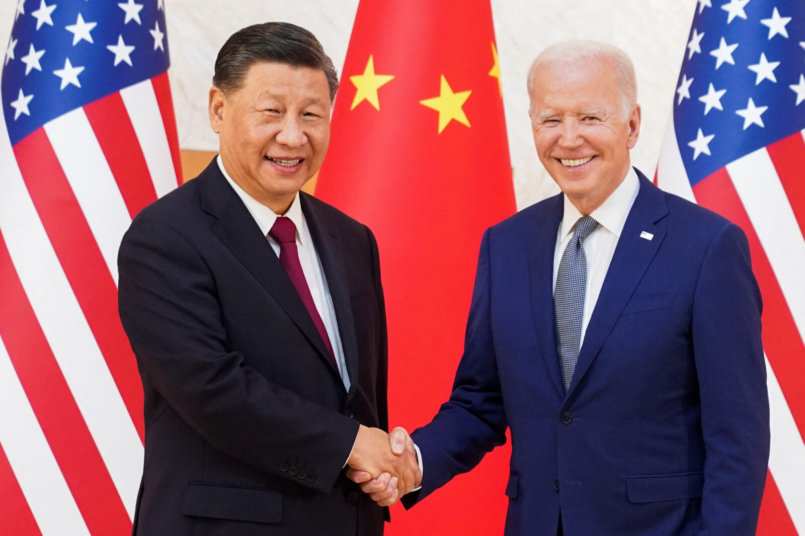 U.S. President Joe Biden shakes hands with Chinese President Xi Jinping as they meet on the sidelines of the G20 leaders' summit in Bali, Indonesia, November 14, 2022. (Reuters Photo)