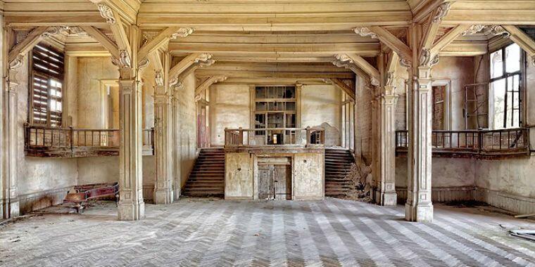 The once grand hall of the Prinkipo Greek Orthodox Orphanage now stands empty and decayed, Istanbul, Türkiye, February 1, 2018. (Photo by Getty Images)