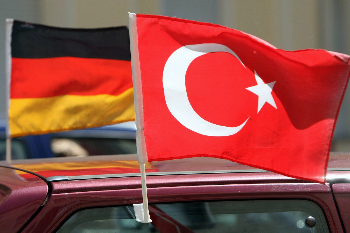 Germany to cover expenses for rejected Turkish asylum seekers, says ruling party official