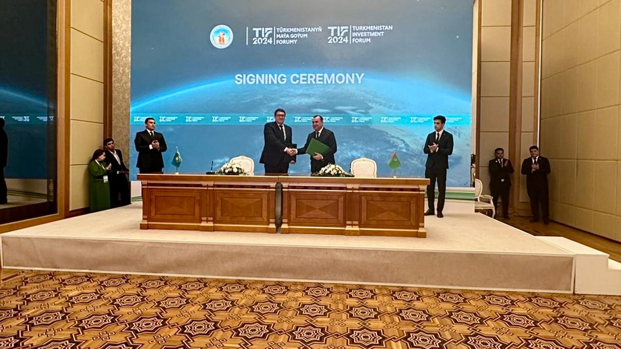 During the memorandum of understanding (MoU) signing ceremony. (via Kazakhstan's Energy Ministry) 