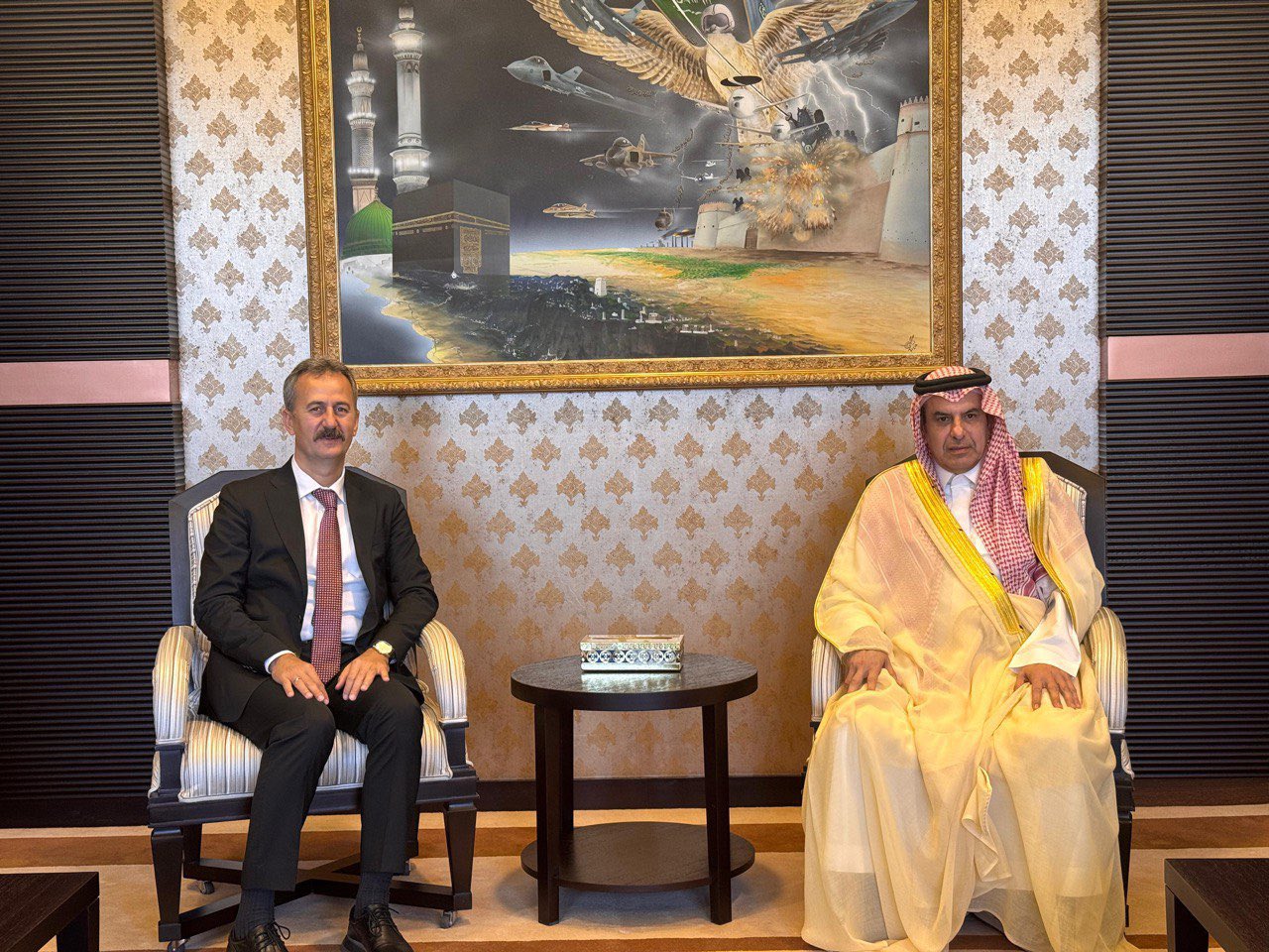 Chairman of Türkiye’s Defense Industries Haluk Gorgun and Saudi Deputy Defense Minister Talal Bin Abdullah Al-Otaibi. (via X)