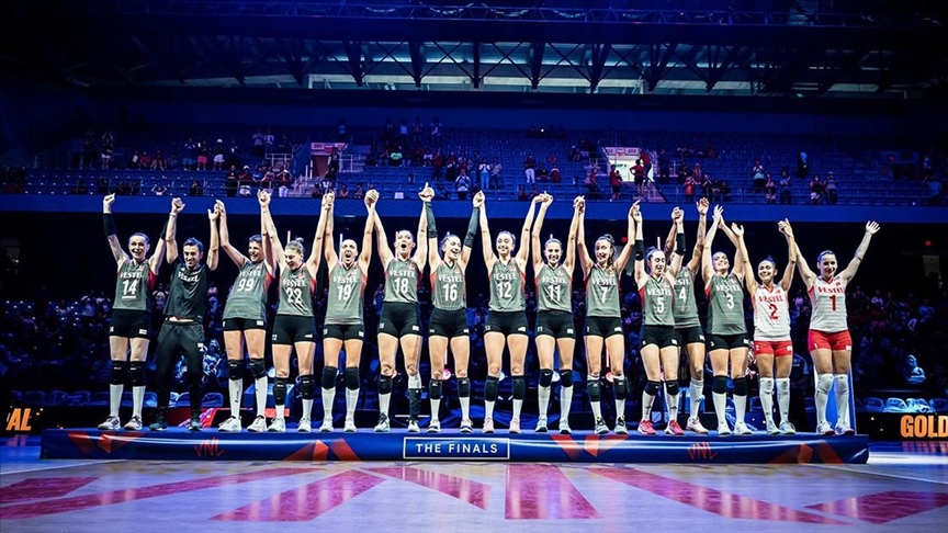 Turkish female athletes are dazzling, having achieved the latest victory under the leadership of the "Sultans of the Net" in women's volleyball, July 22, 2023. (AA Photo)