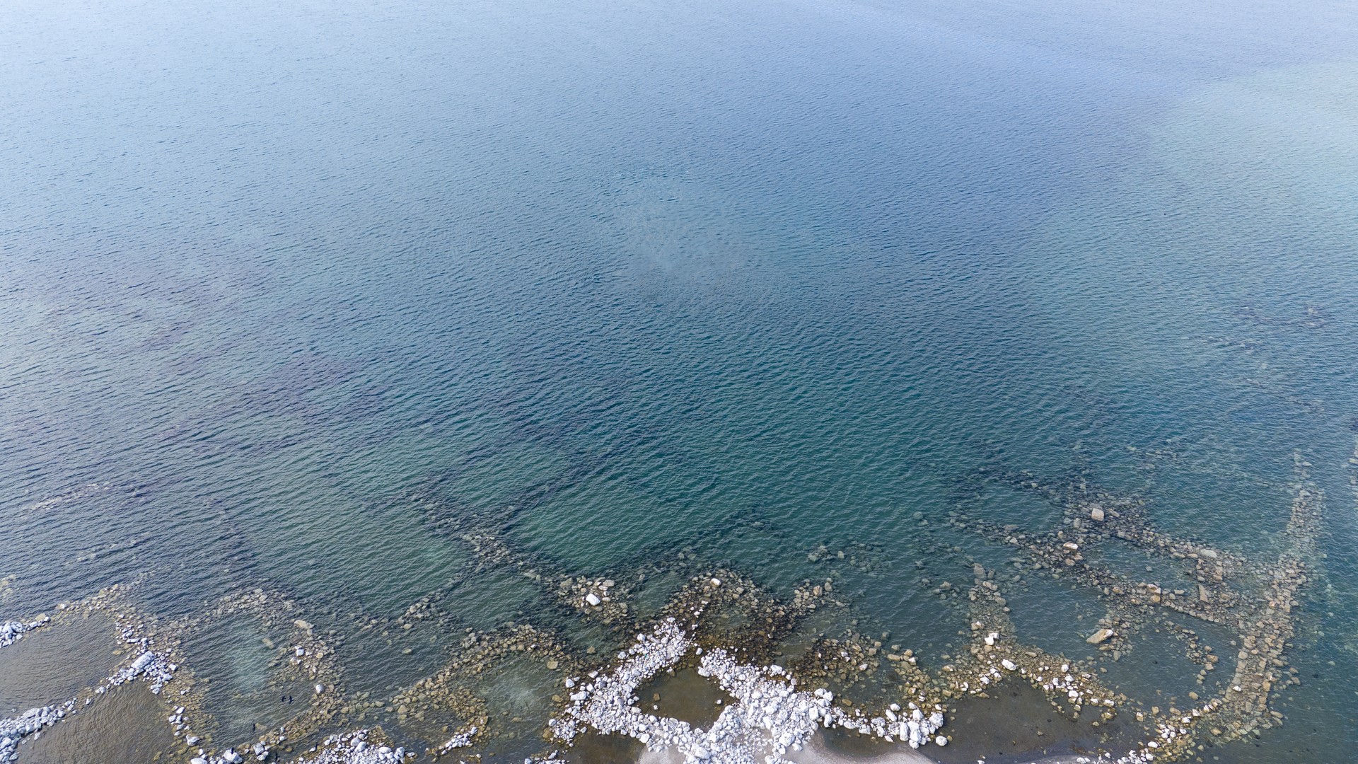 Ancient structures emerge as Lake Van recedes, underwater footage captured