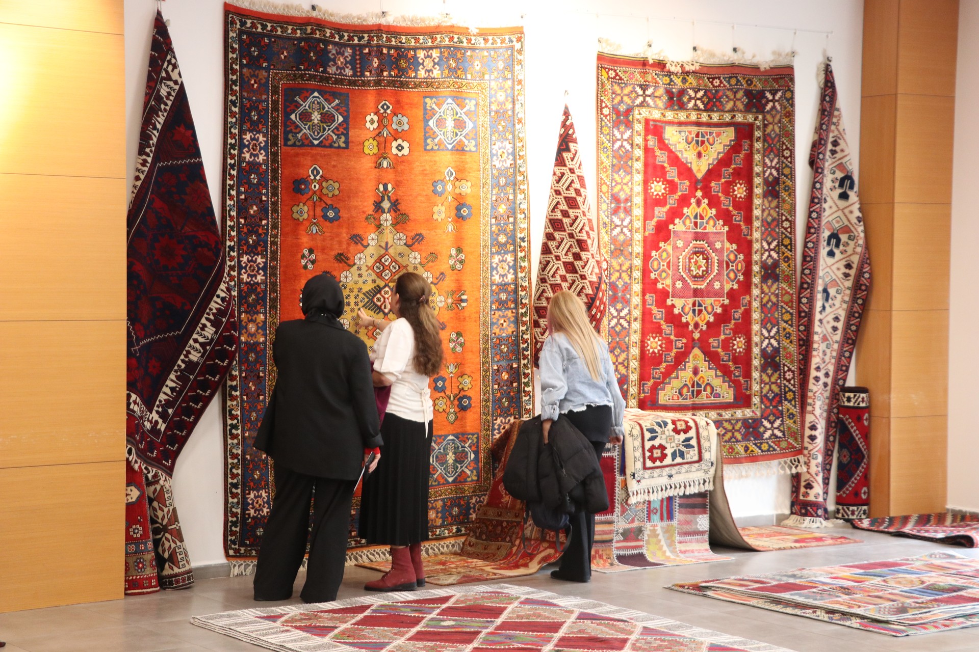 3,000-year-old 'Yagcibedir carpets' exhibit opens in Türkiye's Sakarya
