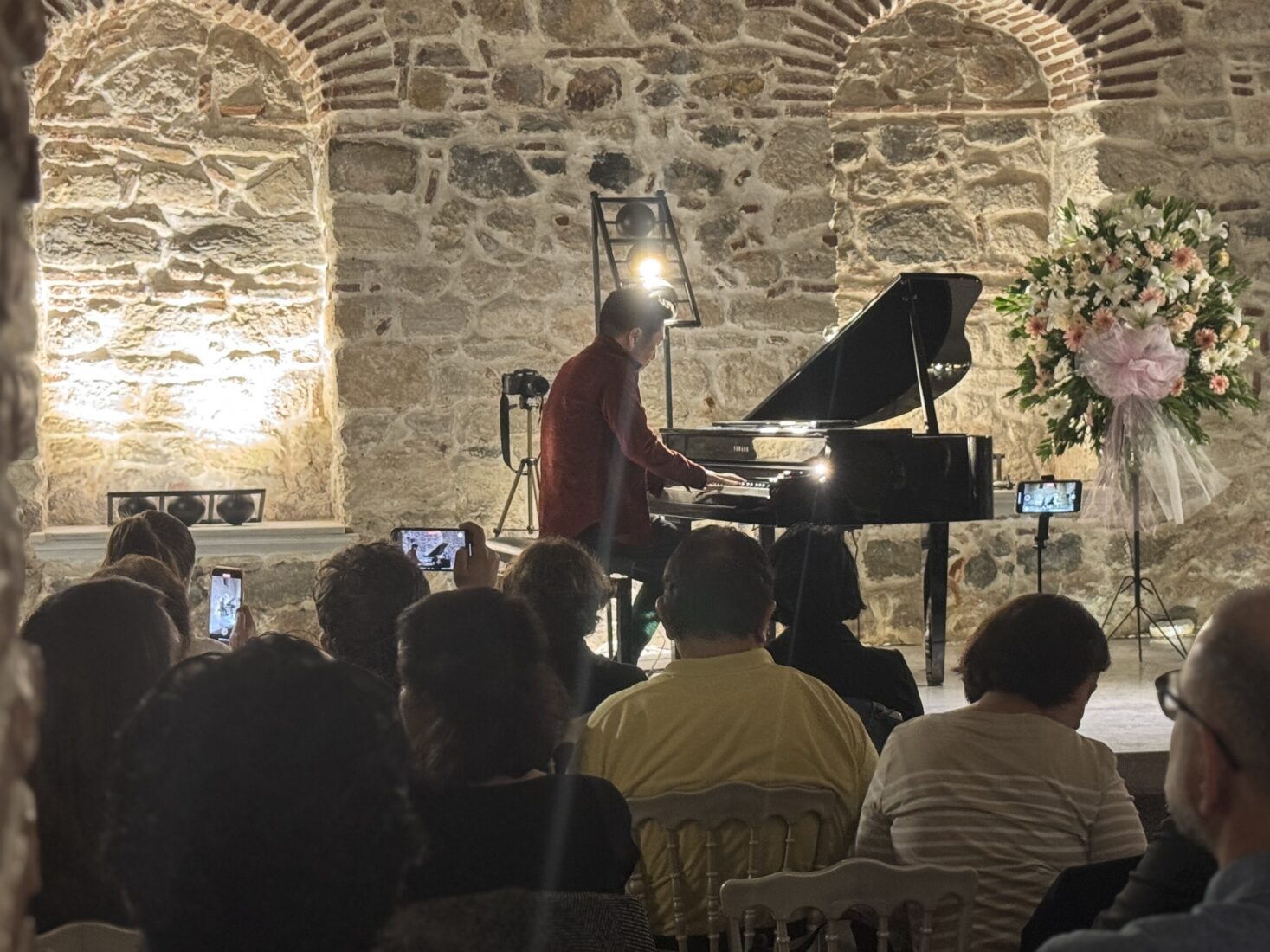 Japanese pianist Nakamura Tempei captivates Istanbul audience
