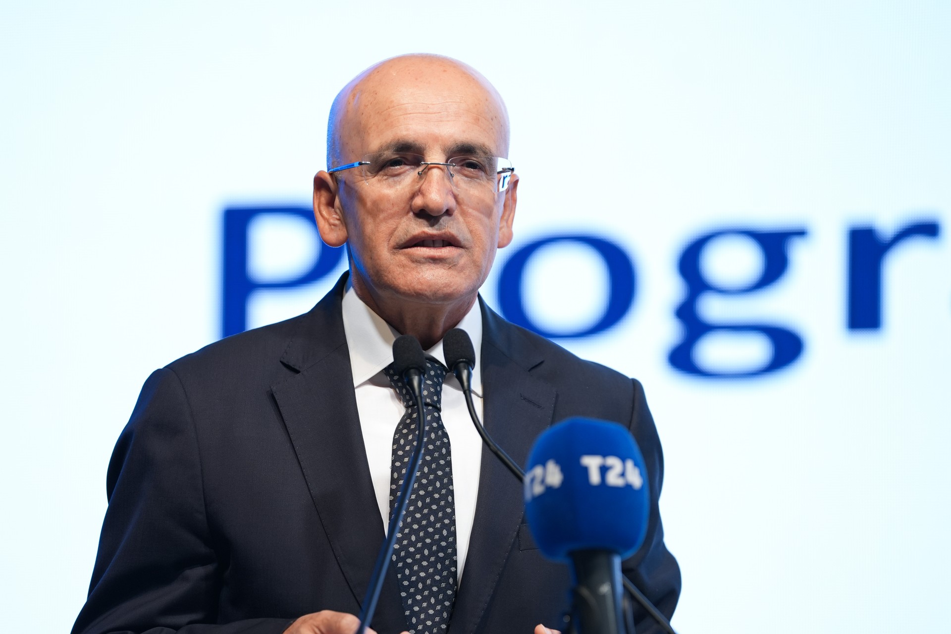 Turkish finance minister to hold key meetings in Qatar and Kuwait