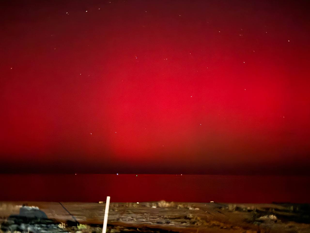 Yeryüzünün manyetik alani ile Günes'ten gelen yüklü parçaciklarin etkilesimi sonucu ortaya çikan Kuzey Isiklari (Aurora Borealis), Sakarya'nin Kocaali ilçesinden de gözlendi. ( Davut Genç - Anadolu Ajansi )