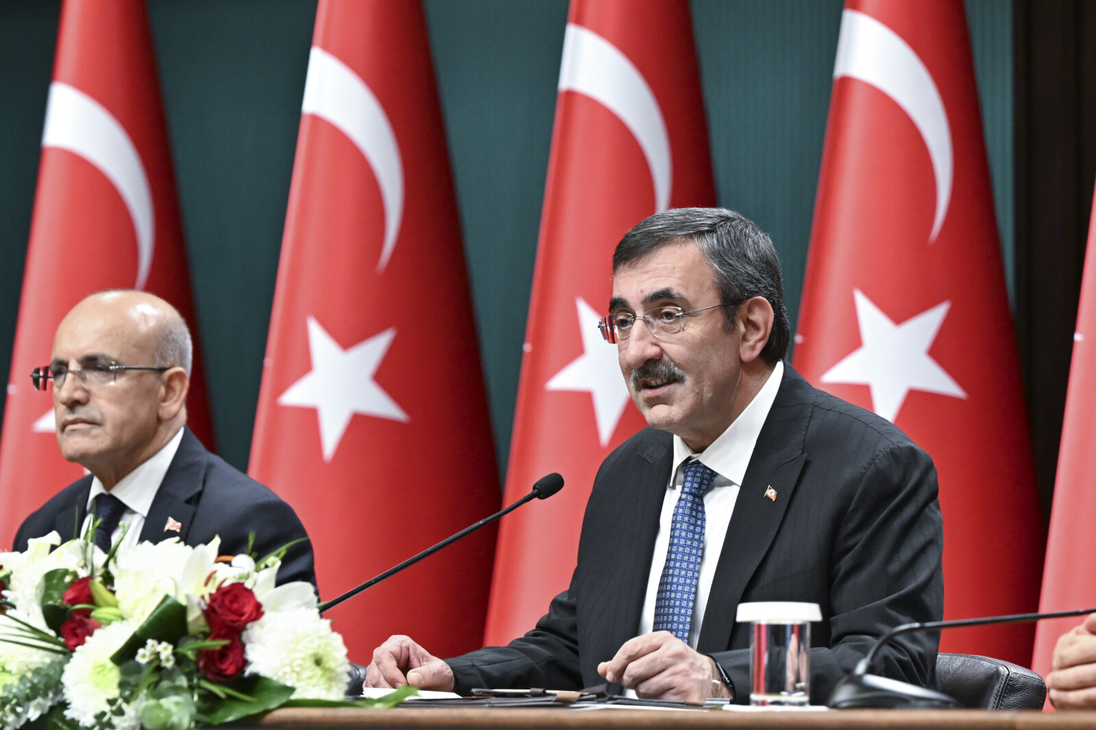 Türkiye's 2025 budget forecasts 1.9T TL ($55.4B) deficit
