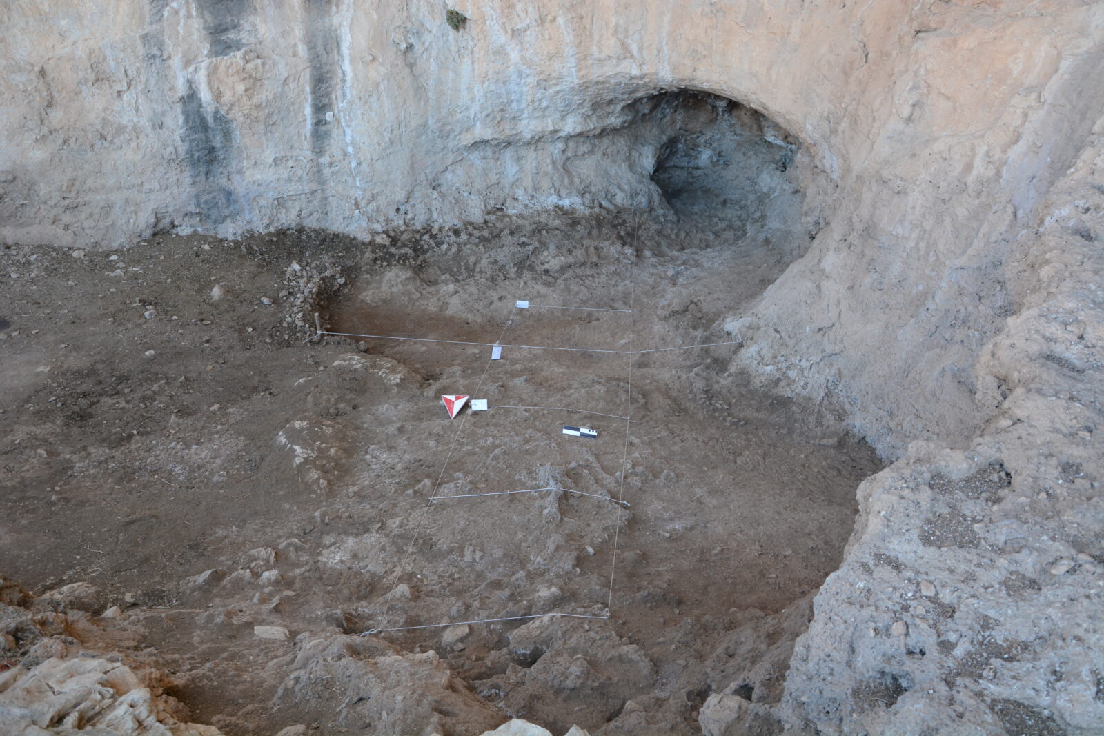 Archaeologists discover 450,000-year-old artifacts in Türkiye's Southeast