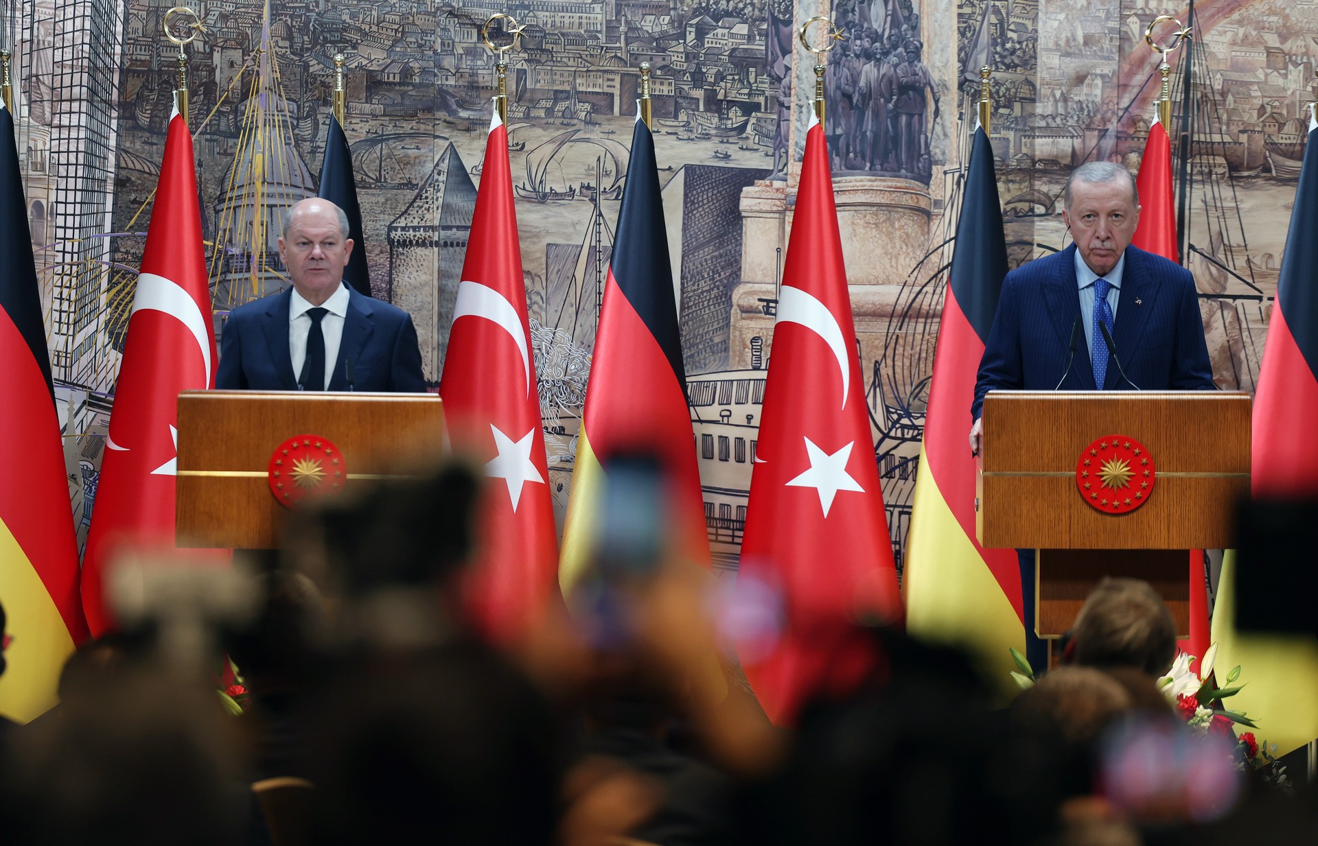 Erdogan and Scholz call for cease-fire in Gaza, strengthen defense cooperation