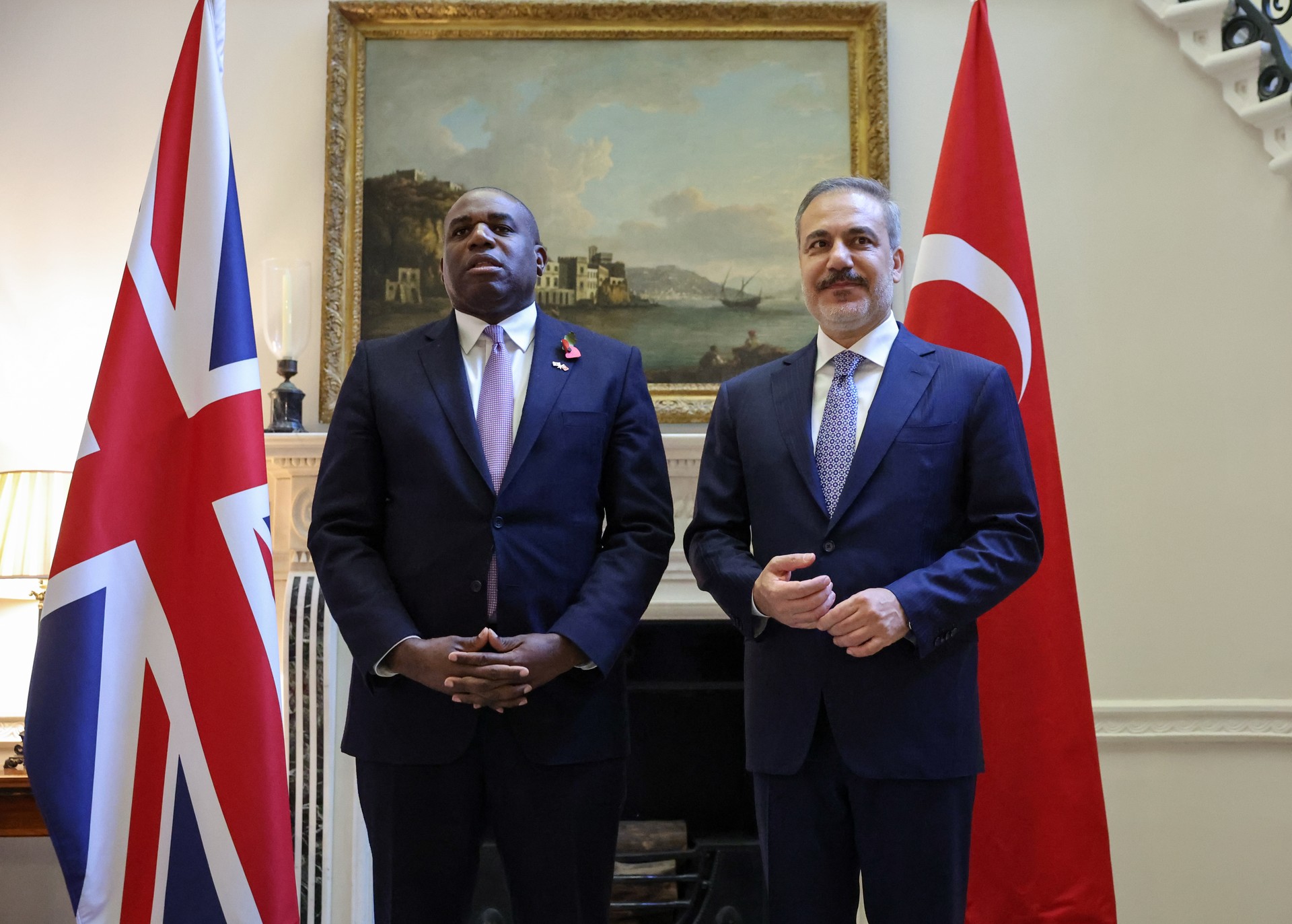 FM Fidan meets UK Foreign Secretary Lammy in London