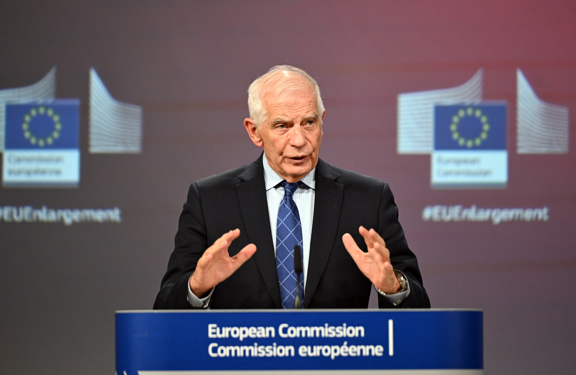 Borrell slams Russia