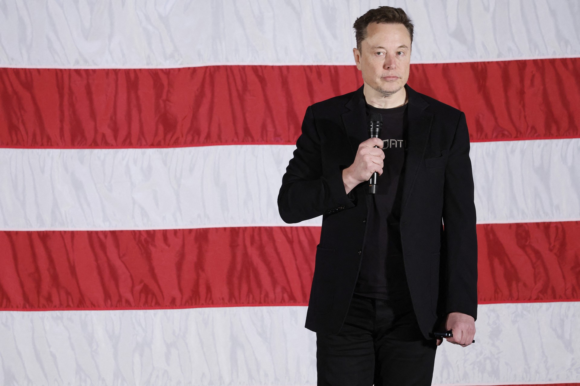 Musk's ongoing dialogue with Putin sparks concerns in Washington