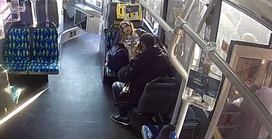 Taxi shortage in Türkiye: Woman gives birth on Metrobus