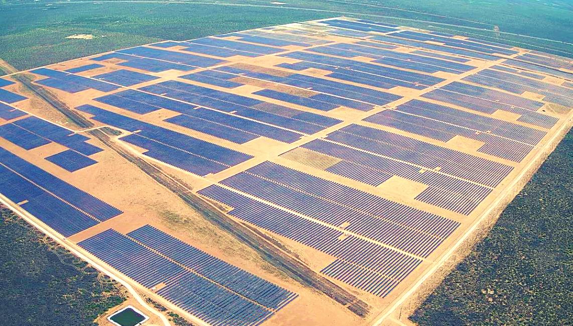 An overhead shot of Oberon, the 180-MW solar project in West Texas that’s owned and operated by Chariot’s affiliate, 174 Power Global. (Photo via Chariot Energy)