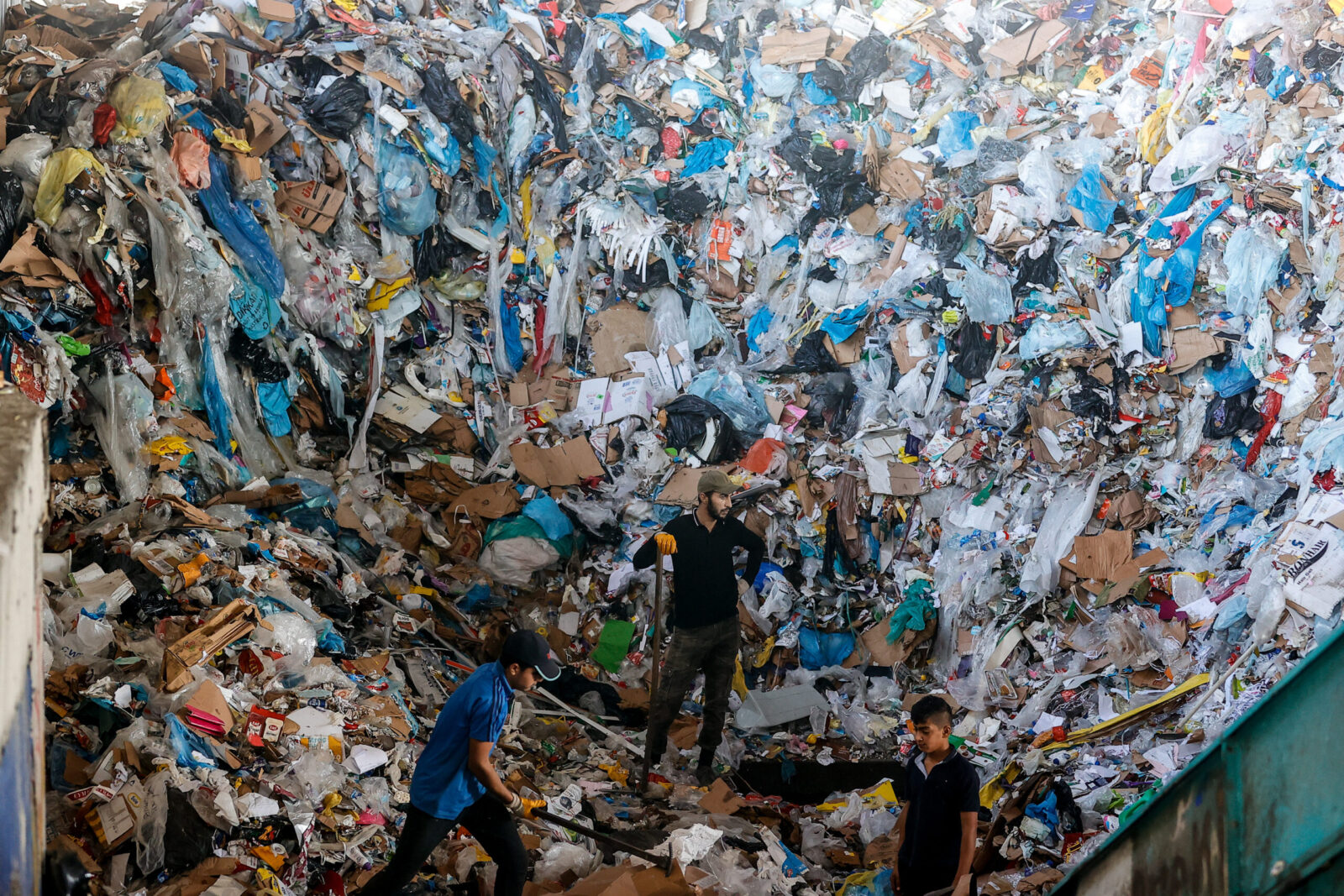 Workers separate wastes as a company working with "zero waste" motto, turns wastes such as plastic and packaging into raw materials and then into a new product to contribute to the country's economy in Antalya, Türkiye, November 14, 2021. (AA Photo)