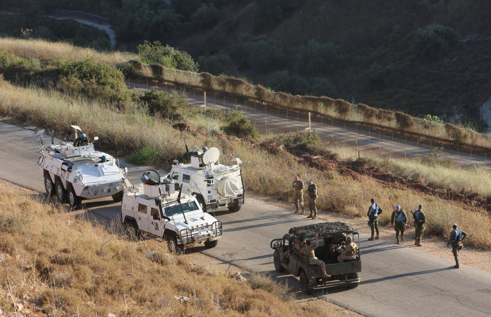 UN peacekeepers maintain positions in Lebanon despite Israeli ground offensive