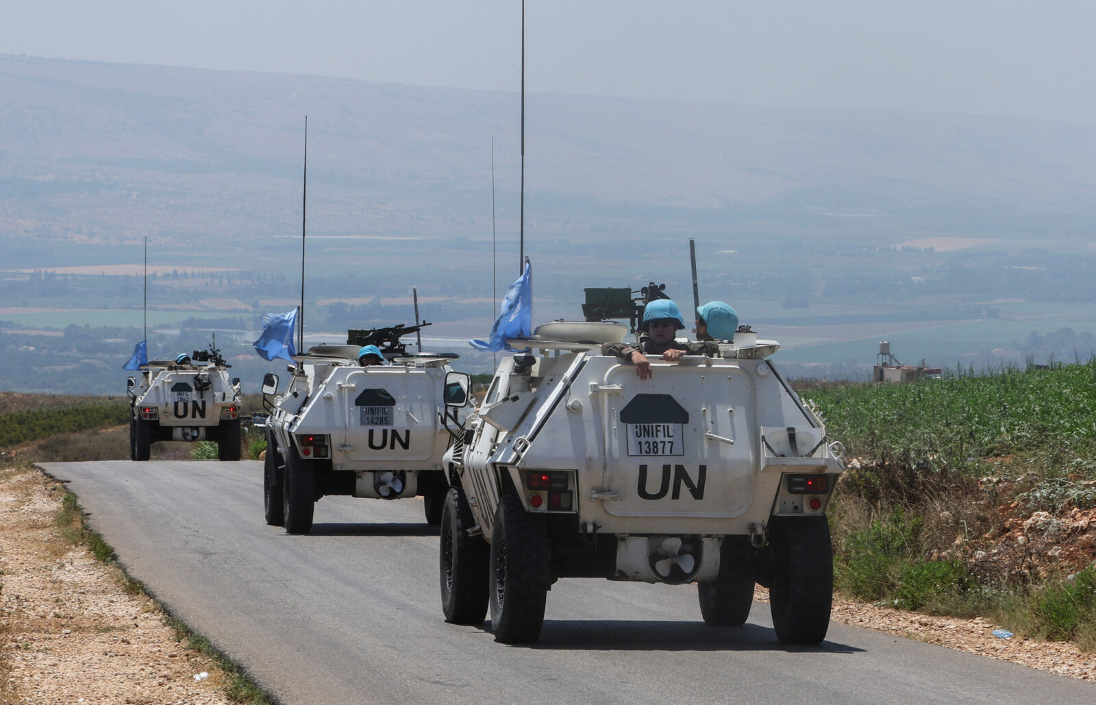 UN peacekeepers maintain positions in Lebanon despite Israeli ground offensive