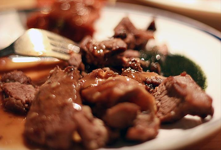 Major Turkish steakhouse chain faces backlash as pork found in Halal-certified meats