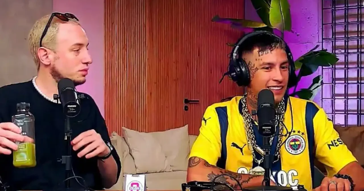 It appears that singer L-Gante wore a Fenerbahce jersey during a live broadcast on Nov. 14, 2024. (Photo via X)
