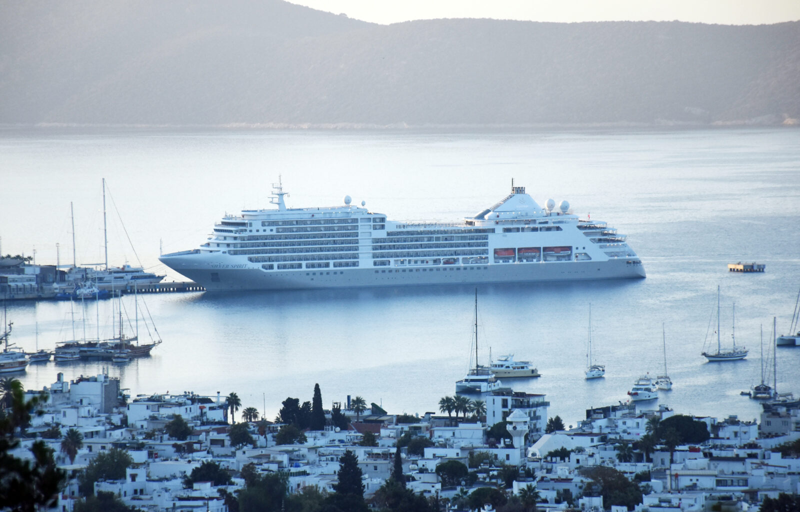 Foreign tourists arriving by cruise ships in the Bodrum district of Mugla enjoy pleasant moments immersed in nature during bike tours, Türkiye, November 8, 2024. (AA Photo)Foreign tourists arriving by cruise ships in the Bodrum district of Mugla enjoy pleasant moments immersed in nature during bike tours, Türkiye, November 8, 2024. (AA Photo)