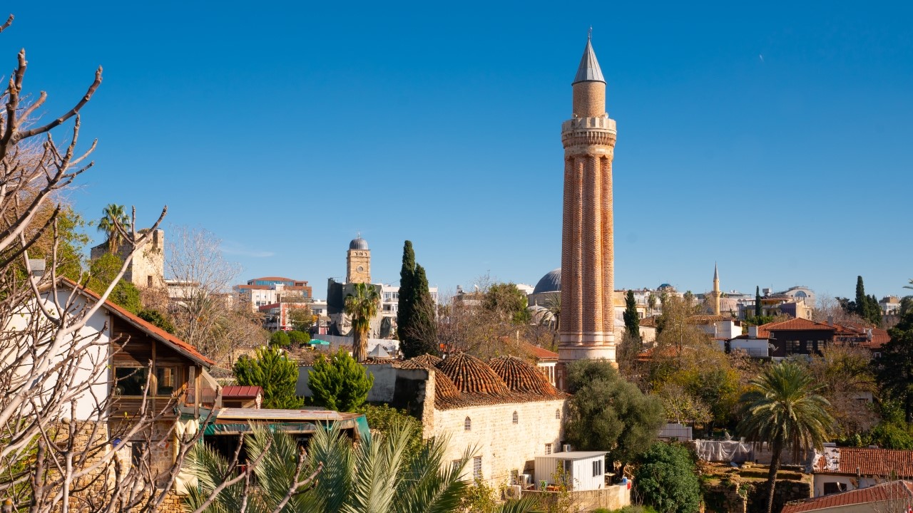 Yivli Minare Camii (Fluted Minaret Mosque), historical mosque in Antalya, Türkiye, Jan. 14, 2024. (Photo via TRT)