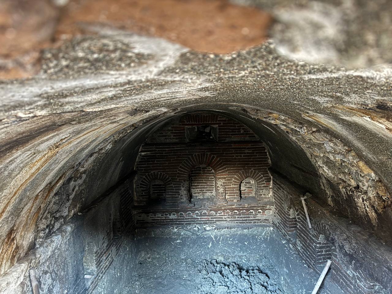 A structure believed to date back to the Late Antique Period was discovered beneath the rubble of a detached house destroyed in the Hatay earthquake, Türkiye, November 18, 2024. (AA Photo)