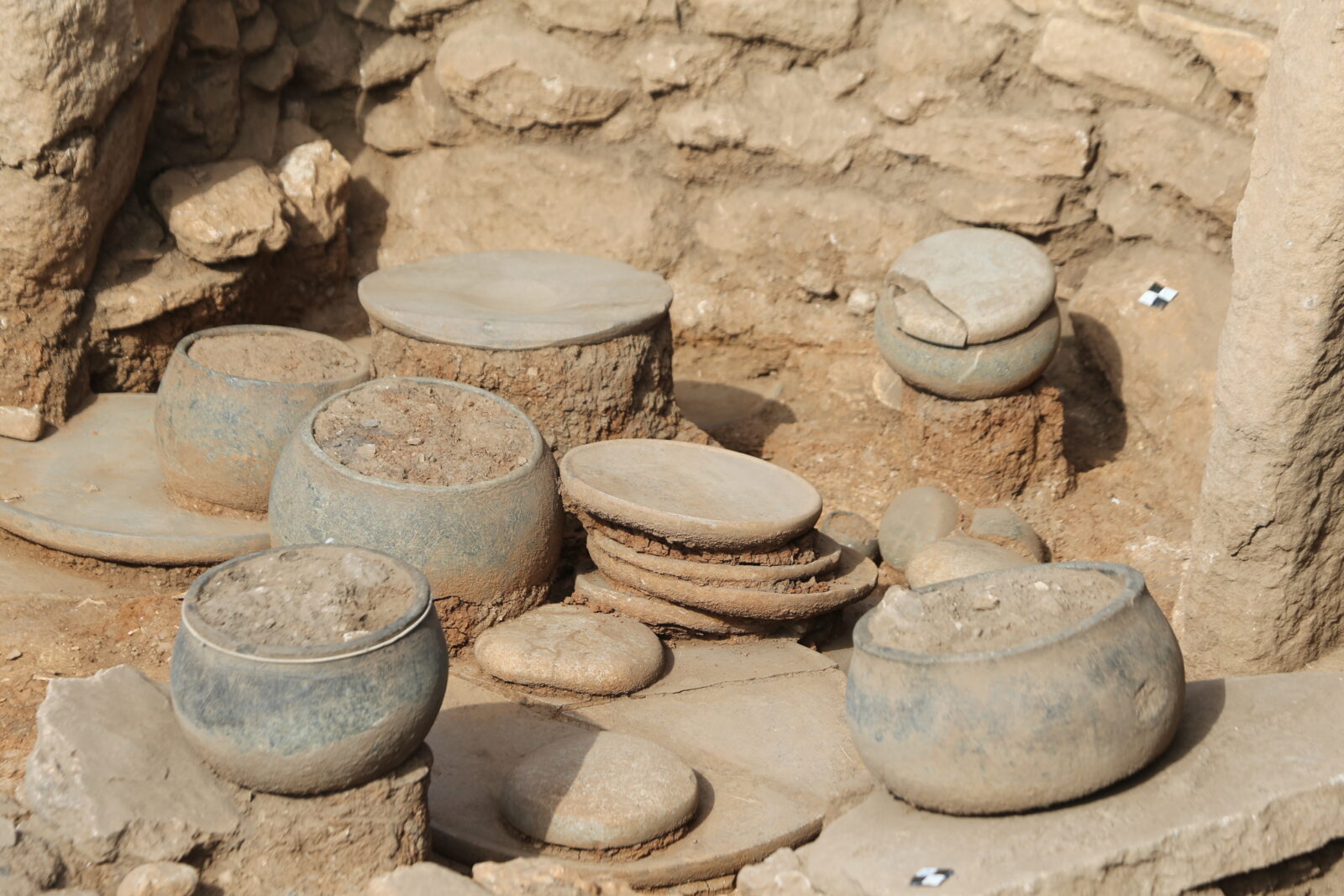 At the excavation site in Karahantepe, Sanliurfa, numerous wolf jaws, leopard, vulture, and fox bones, as well as fire pits, were discovered, Türkiye, Nov. 8, 2024. (AA Photo)