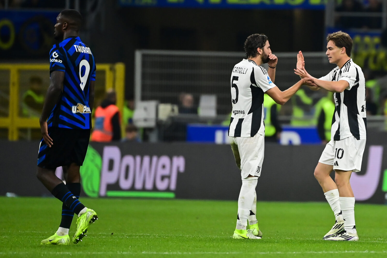 MILAN, ITALY - OCTOBER 27: Kenan Yildiz of Juventus celebrates after scoring his team third goal during the Italian Serie A football match Inter Milan vs Juventus FC at San Siro Stadium in Milan, Italy on October 27, 2024 ( Piero Cruciatti / Anadolu Agency - Anadolu Agency )<img src=