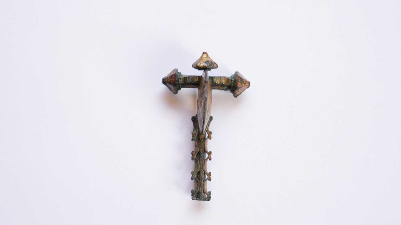 Excavations in the ancient city of Hadrianopolis, located in Eskipazar, Karabuk, which was inhabited during the Late Chalcolithic, Roman, and Early Byzantine periods, have unearthed a fibula (brooch) and a coin, Türkiye, November 1, 2024. (AA Photo)