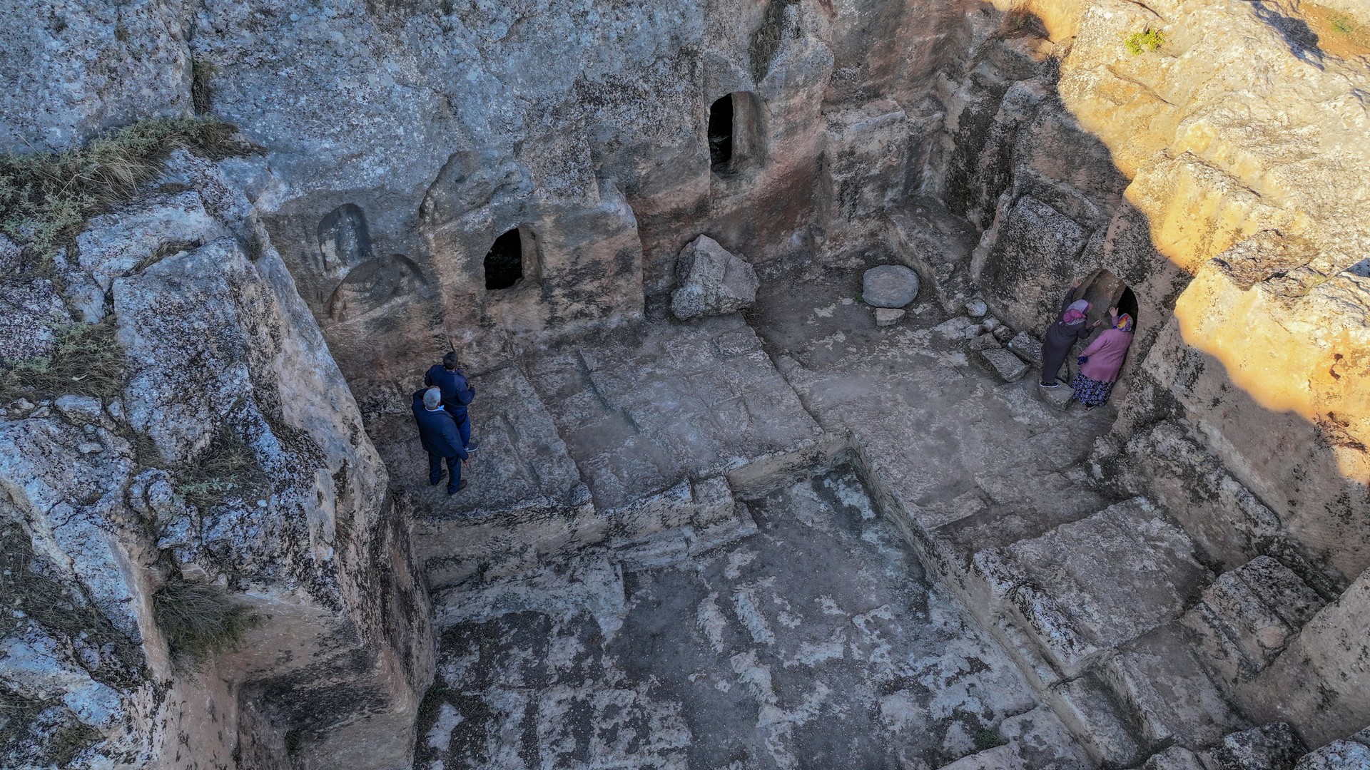 Hilar Rock Tombs in Diyarbakir designated as archaeological site