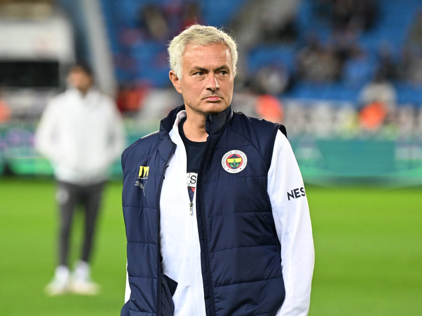 Fenerbahce decides to continue with Jose Mourinho under 3 conditions
