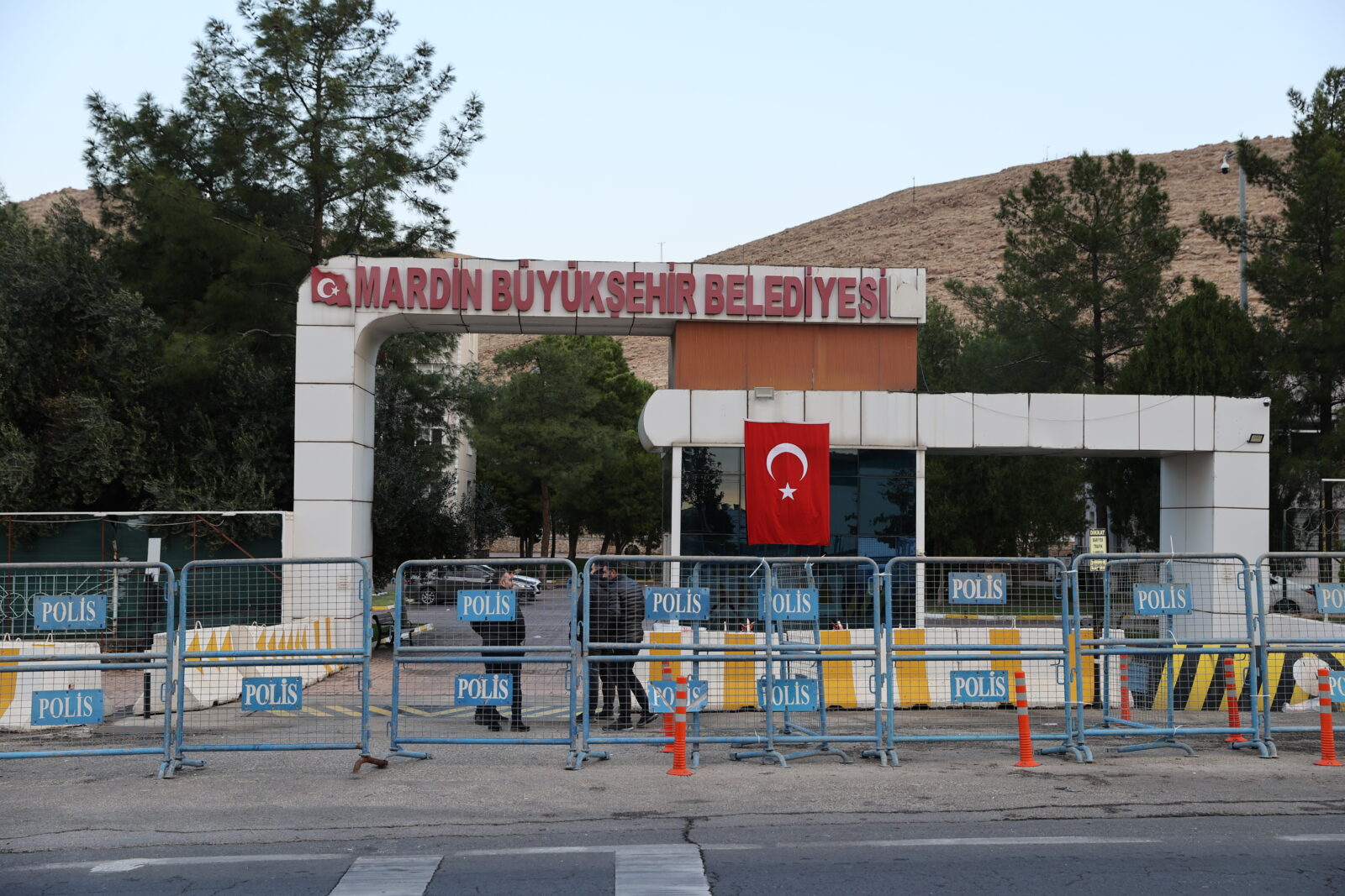 Ministry of Interior appoints trustees to 3 municipalities