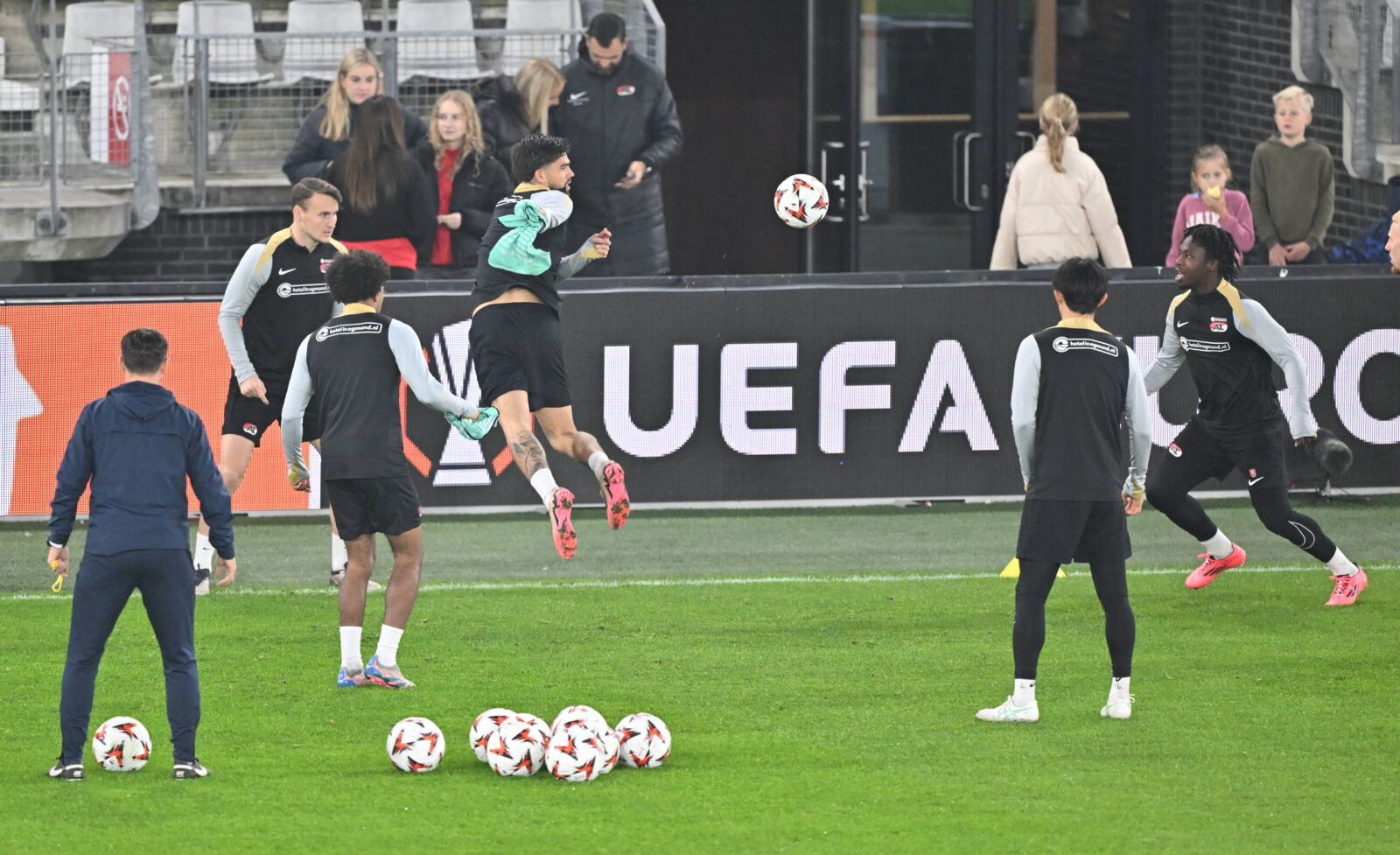 Players of AZ Alkmaar in action during a training session ahead of AZ Alkmaar vs Fenerbahce UEFA Europa League match in Alkmaar, Netherlands on November 6, 2024. (AA Photo)