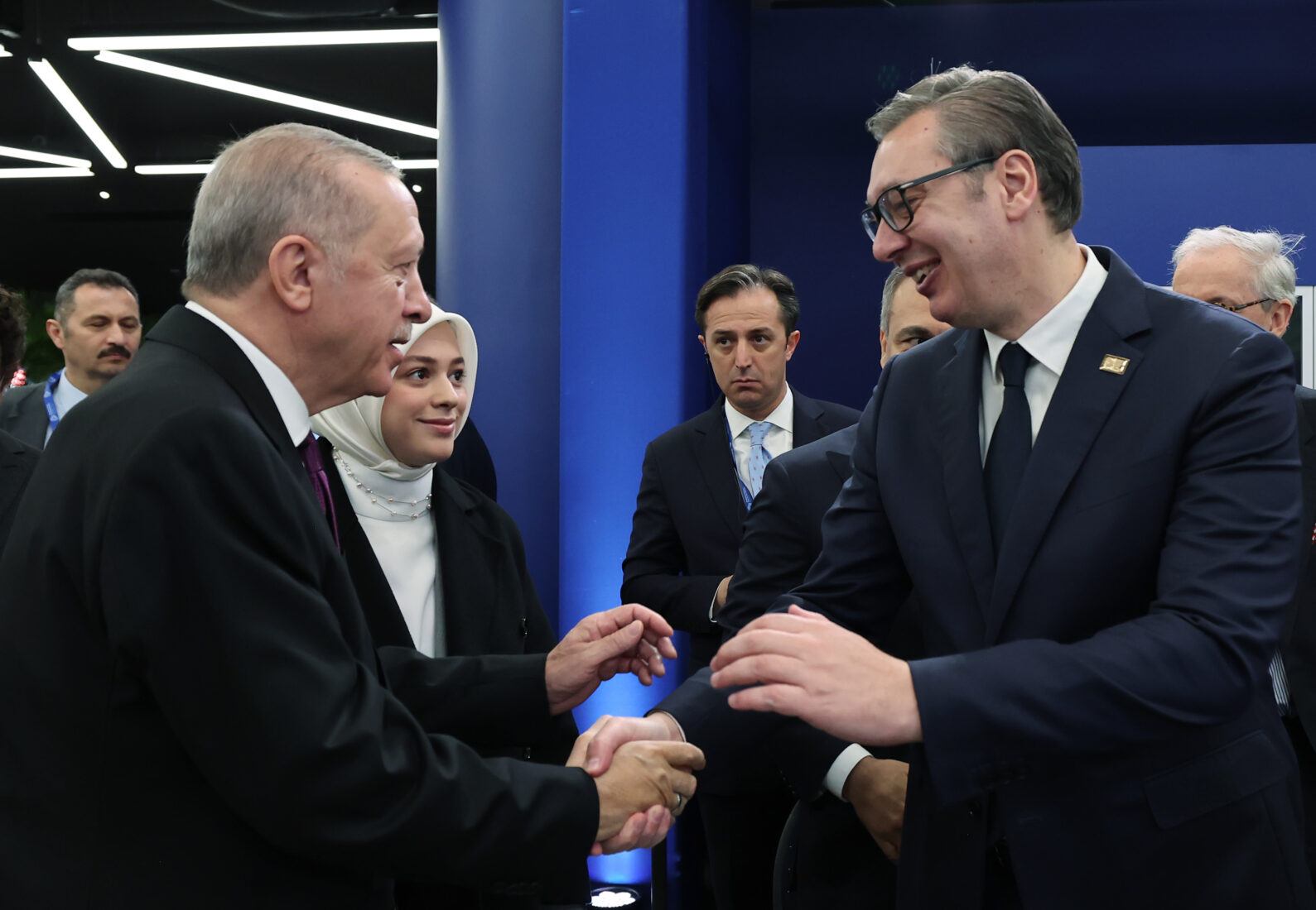 Erdogan, Vucic discuss stronger ties during phone call