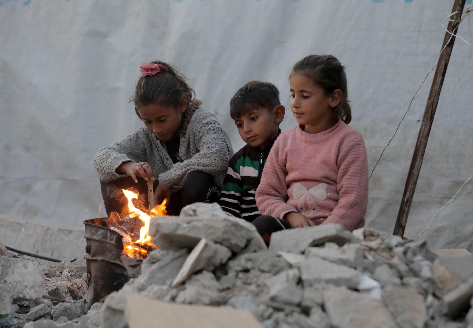 7 infants die in Gaza due to cold, inadequate shelter, UNWRA reports