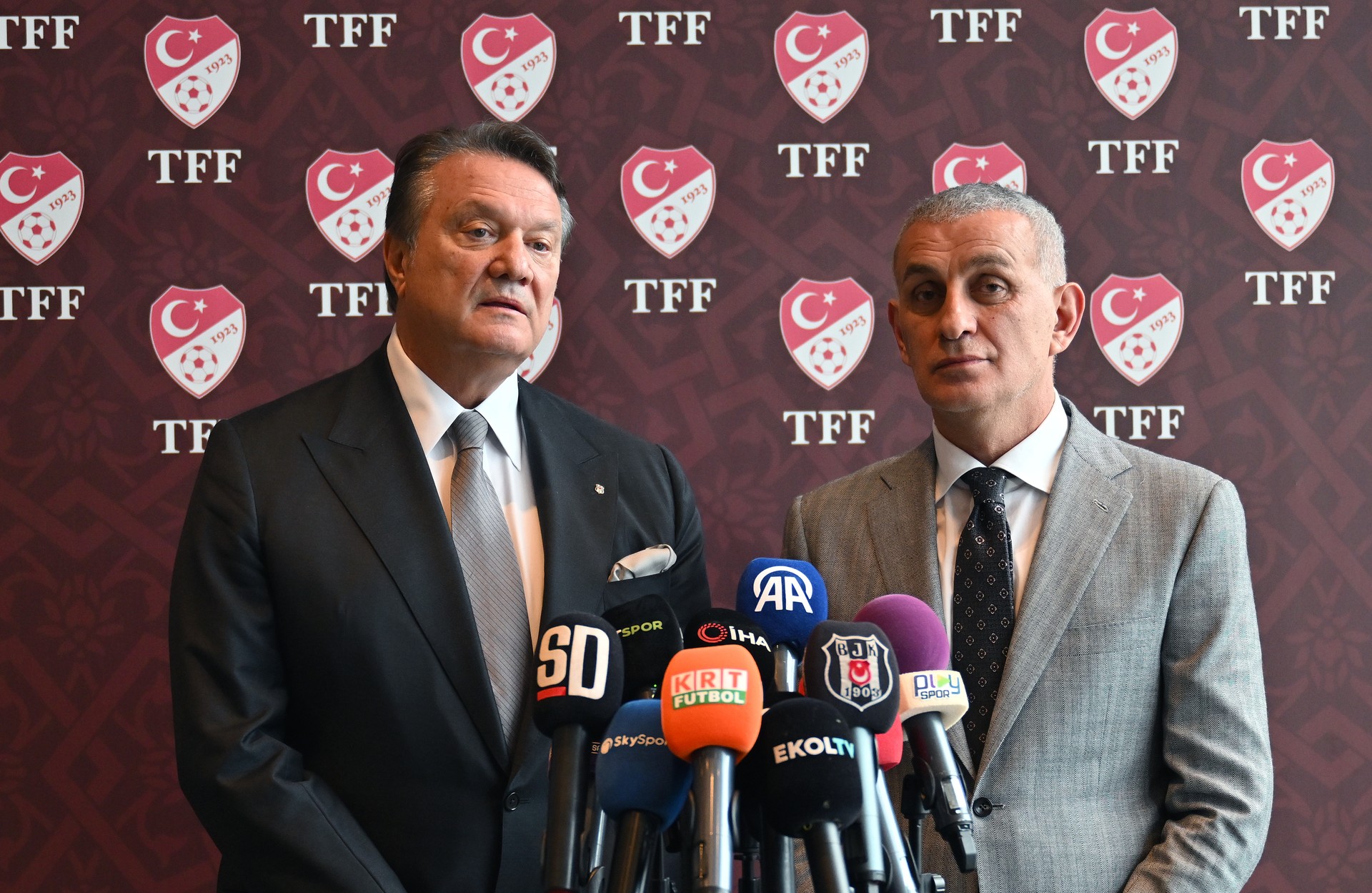 Besiktas president urges TFF to introduce foreign referees for fairness in derbies