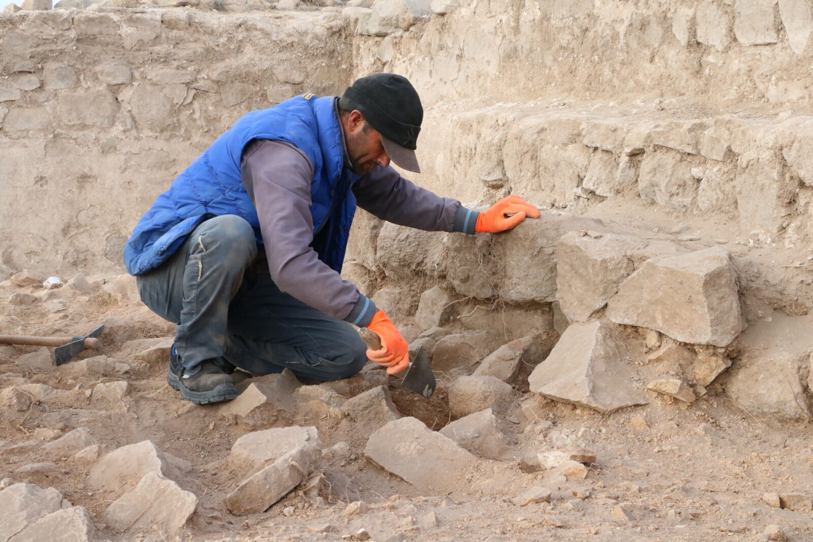 Keykavus Castle in the ancient city of Pteria, also known as the Kerkenes Ruins, located in the Sorgun district of Yozgat, is being uncovered through ongoing excavation work, Türkiye, Nov. 14, 2024. (AA Photo)