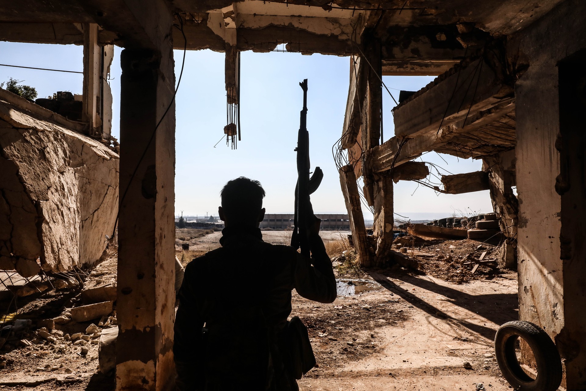 Syrian opposition forces seize control of Aleppo amid escalating clashes